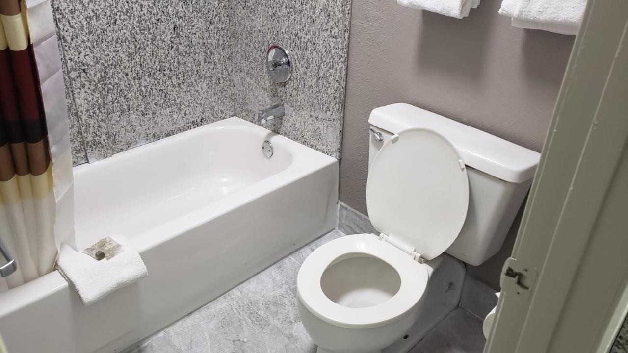 Americas Best Value Inn คัลแมน ภายนอก รูปภาพ